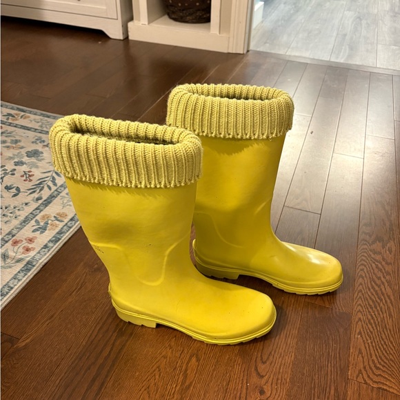 American Eagle Outfitters Yellow Winter Rain Boots - Picture 3 of 10